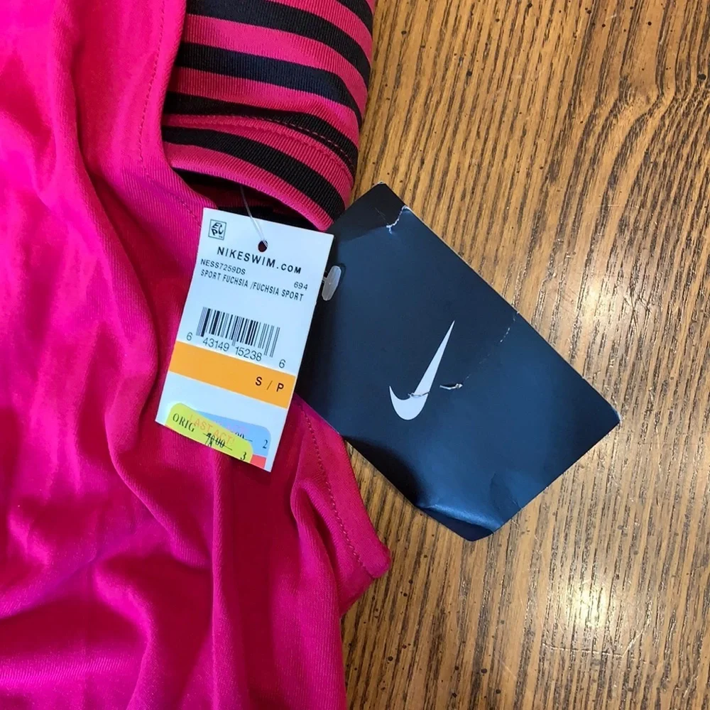 Nike nwt $78
